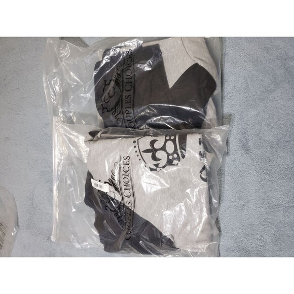 Queen hooded sweater, Medium size - Picture 2 of 5